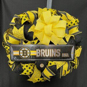 Boston Bruins Hockey Team Deco Mesh Wreath